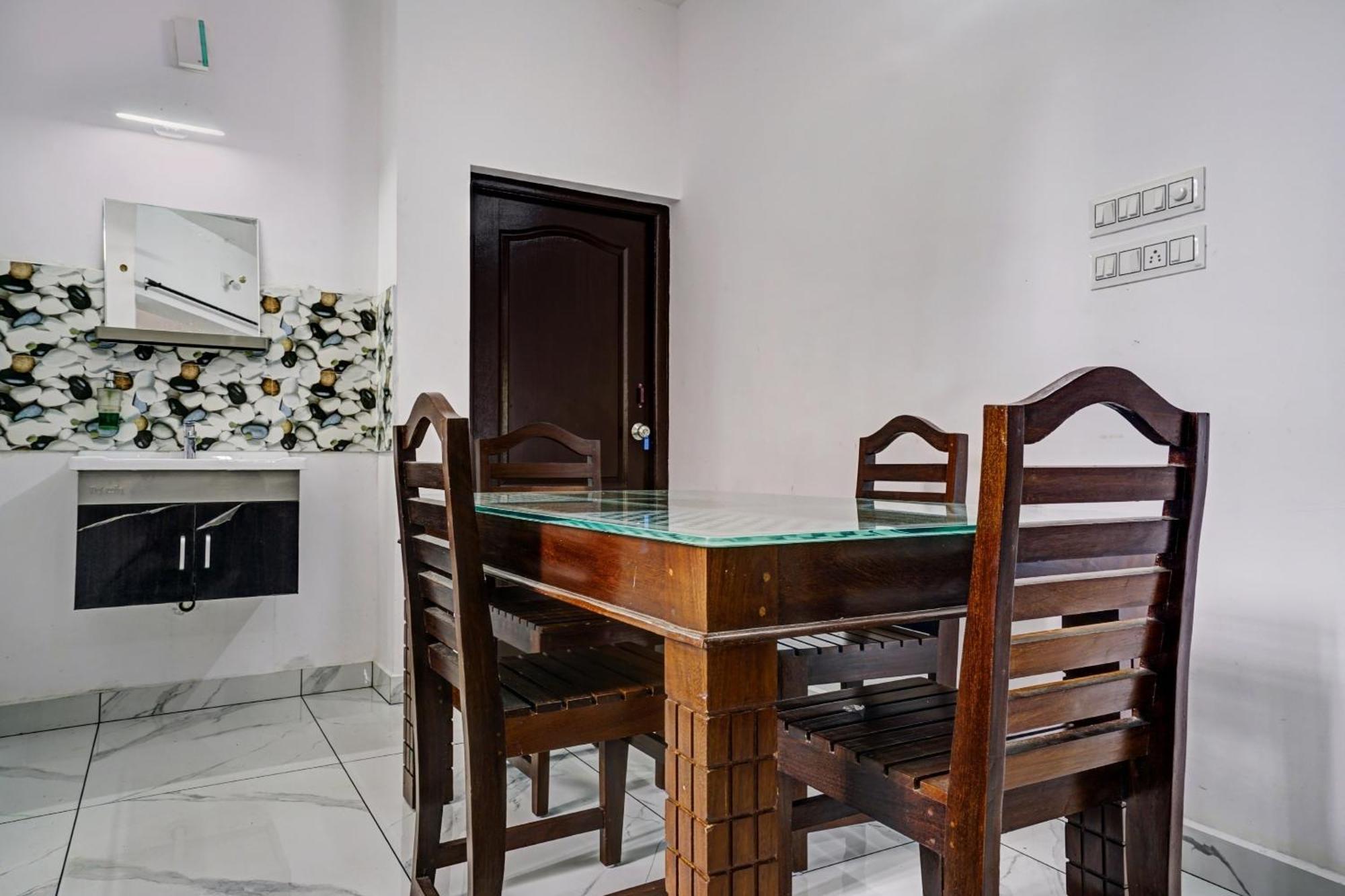 Spot On Shalom Palace Residency Neriyamangalam Exterior photo